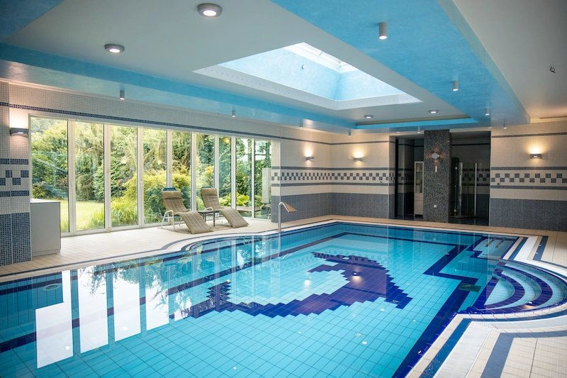 Luxury villa 883 m2 in a secluded location