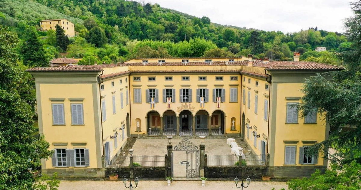 فيلا تاريخية في ضواحي بيزا مع حديقة وشلال، إيطاليا