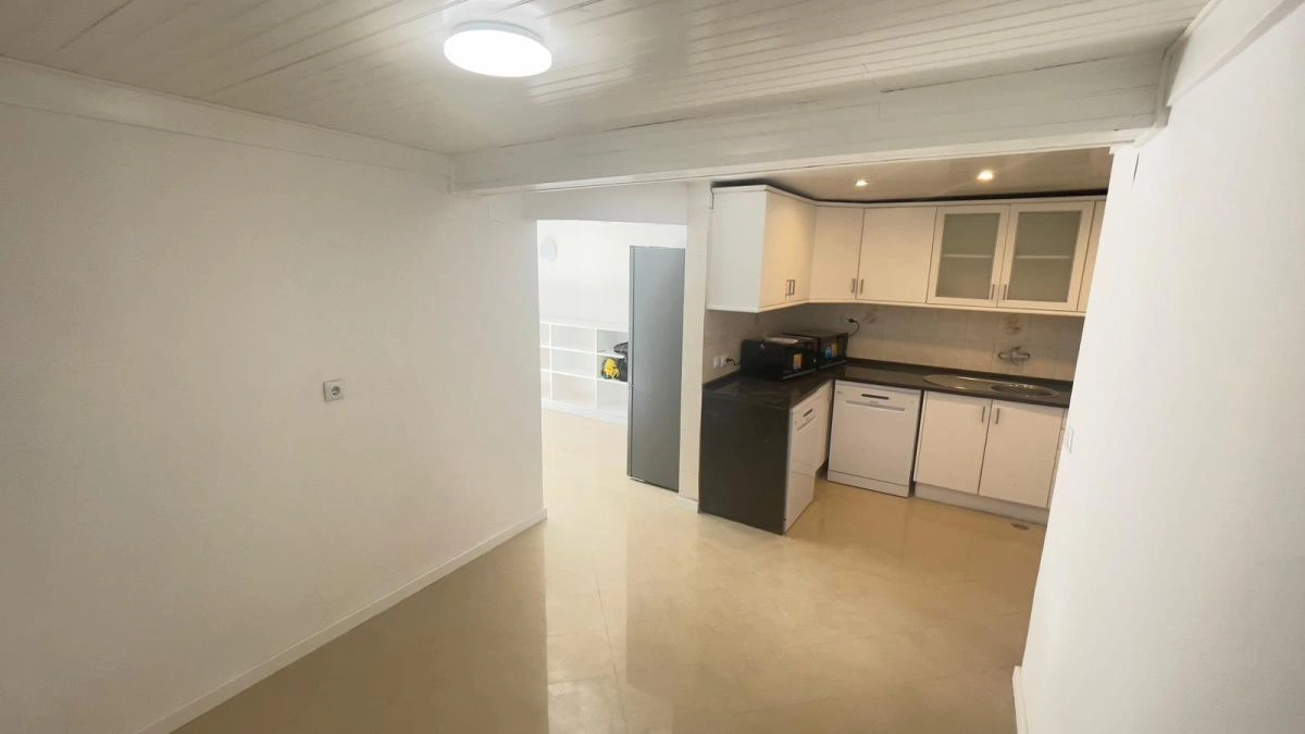 منزل مكوّن من طابقين لعائلة كبيرة في لشبونة، البرتغال