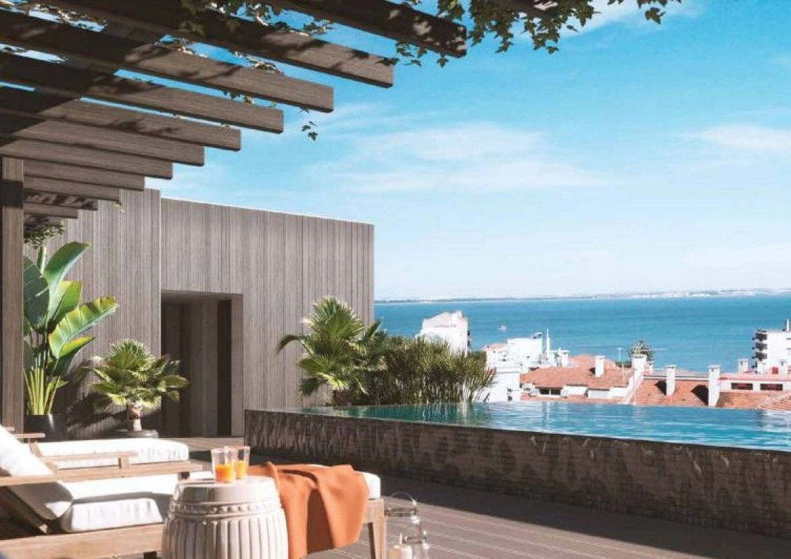 شقة فسيحة بمساحة 102 م2 في مجمّع جيد في لشبونة، البرتغال