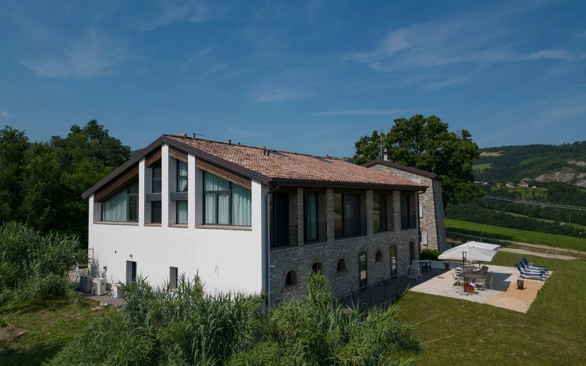 عقار 9+1 في التلال بالقرب من مودينا