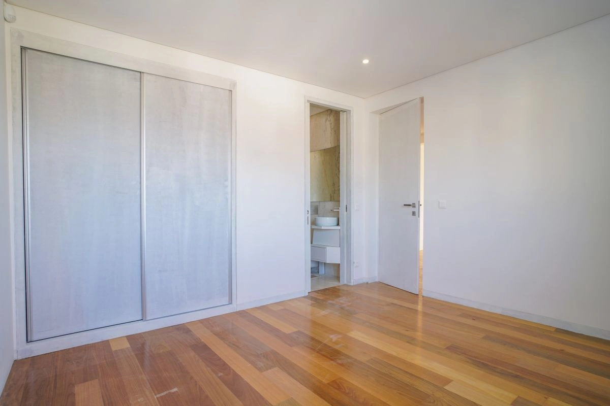 منزل 5+1 مع قطعة أرض واسعة في فيلا نوفا دي غايا، البرتغال