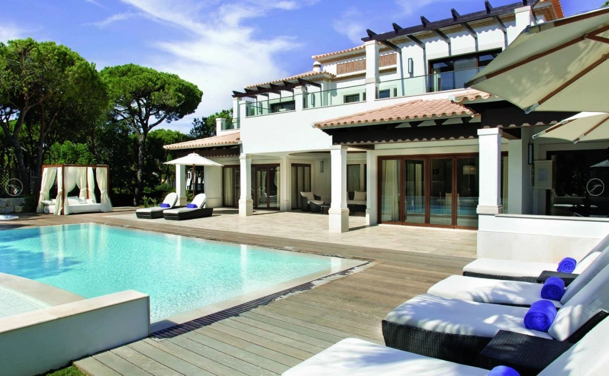 Algarve'de muhteşem manzaralara sahip 3+1 ev