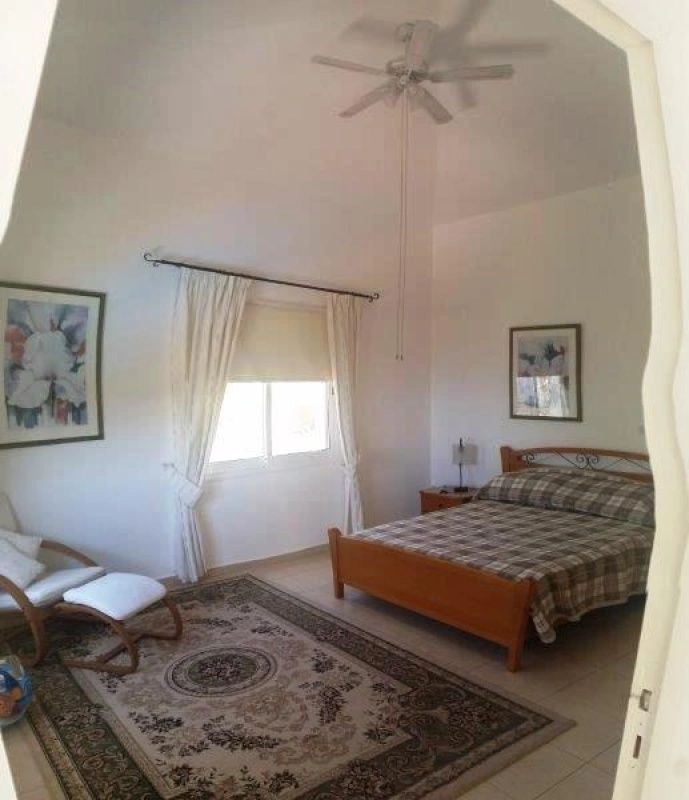 Luxury house 197 m2 in a quiet area of Paphos