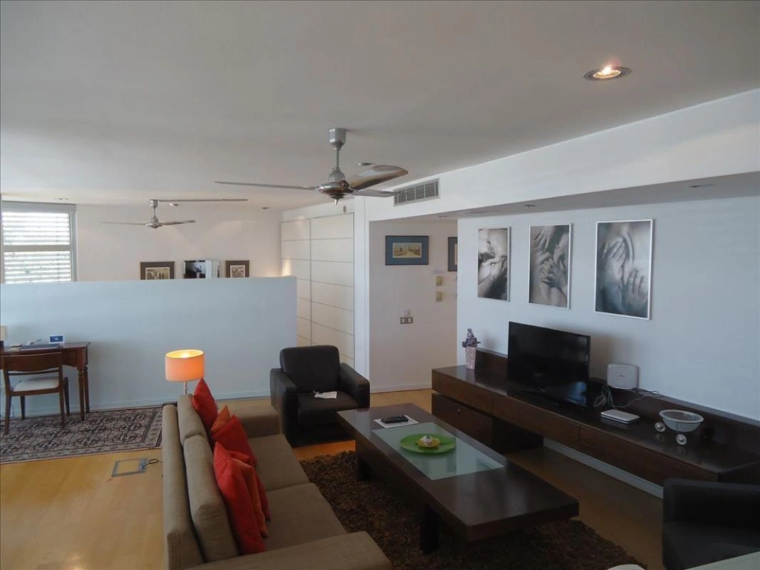 Luxury apartment 190 m² in the center of Paphos