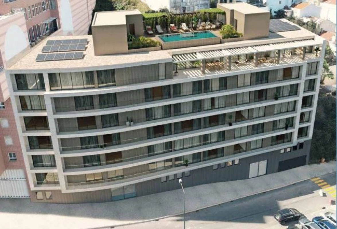 شقة فسيحة بمساحة 102 م2 في مجمّع جيد في لشبونة، البرتغال