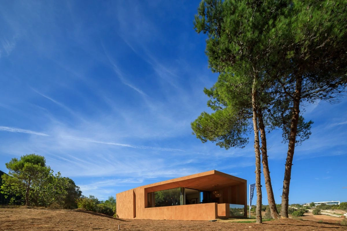 دوبلكس فاخر 99 م² بإطلالات على البحر في ألجارفي