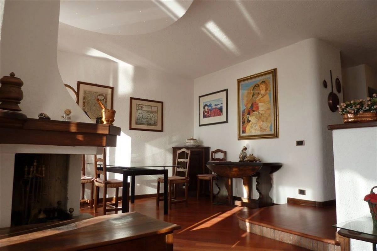 Apartment with 24-hour security and concierge in Leza, Italy