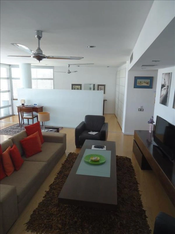 Luxury apartment 190 m² in the center of Paphos