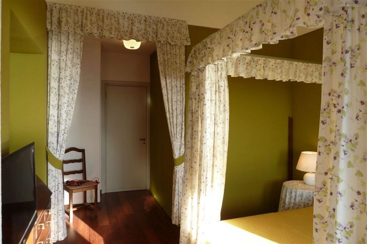 Apartment with 24-hour security and concierge in Leza, Italy
