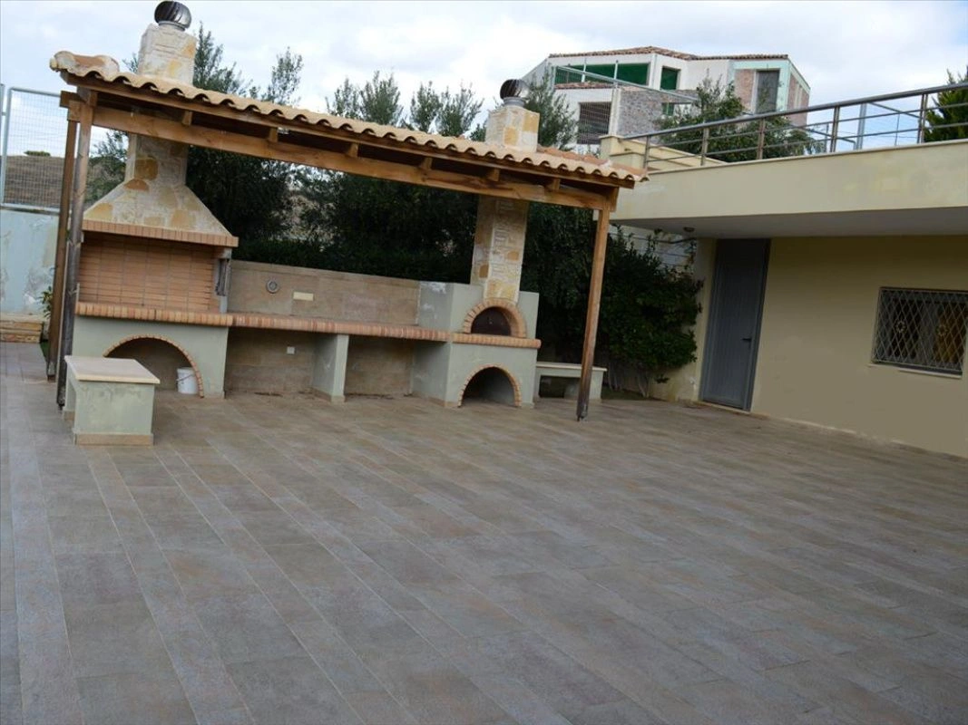 Achetez une villa à Athènes pour 714k € ✅ propriété en Grèce