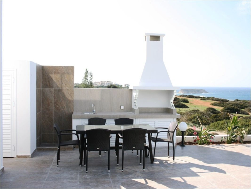 Villa 163 m² in Paphos an der malerischen Küste