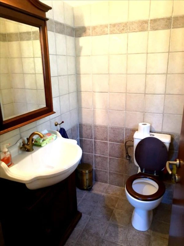 Casa espaciosa 4+1 para vivir en Atenas