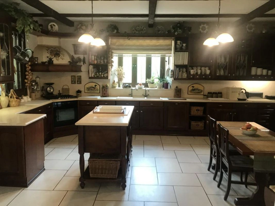 Villa in Larnaca vom Eigentümer für 1000k € ✅ Immobilien in Zypern