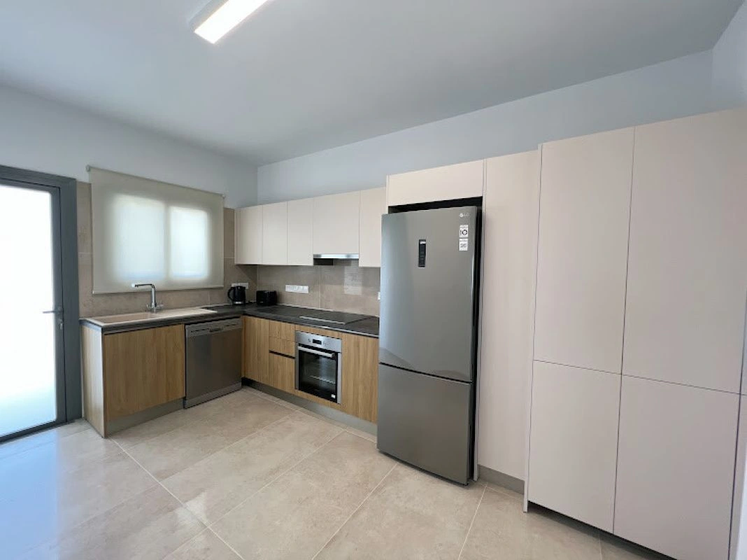 Exzellente Wohnung 100 m2 in Larnaca