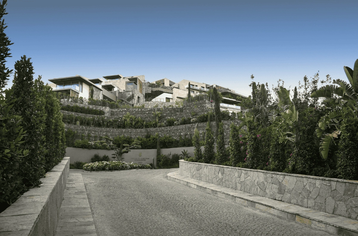 Bodrum'da deniz kenarında lüks 4+1 ev