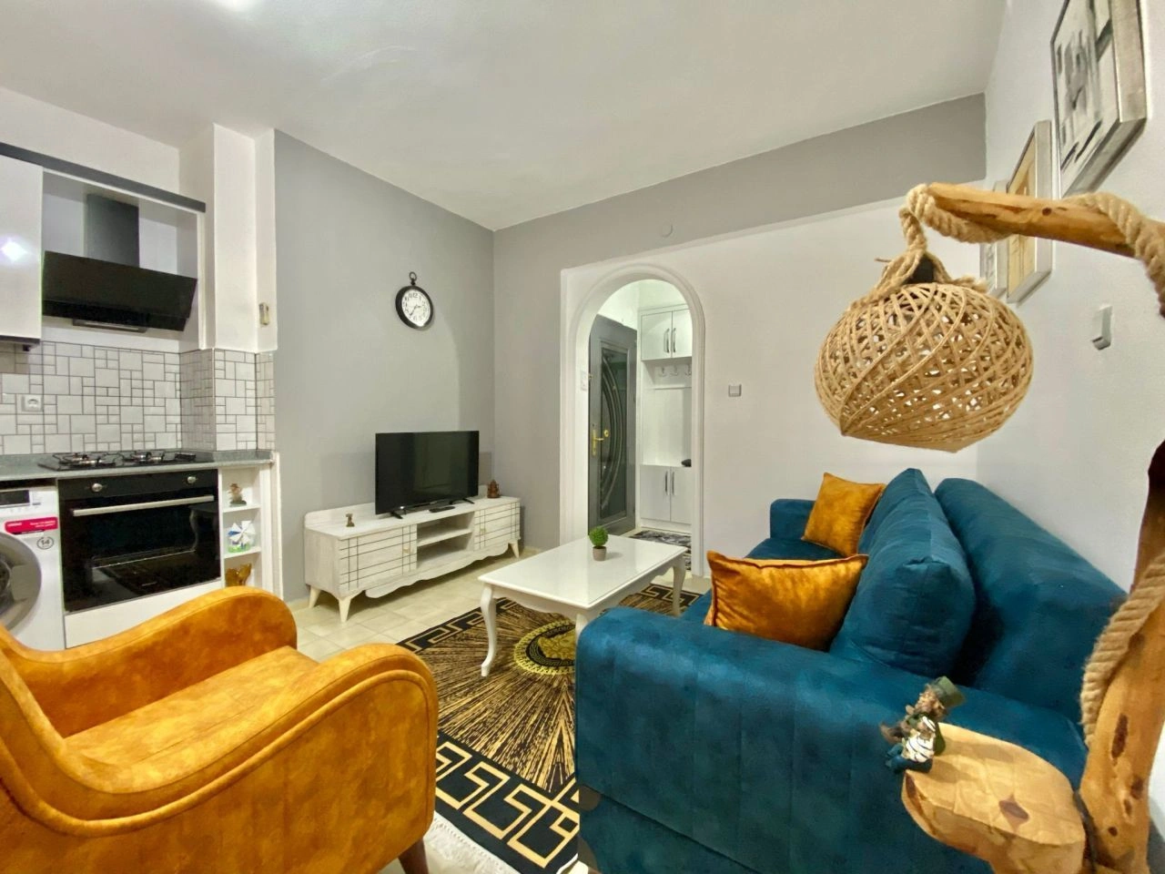 Mahmutlar, Alanya'da konforlu 1+1 daire