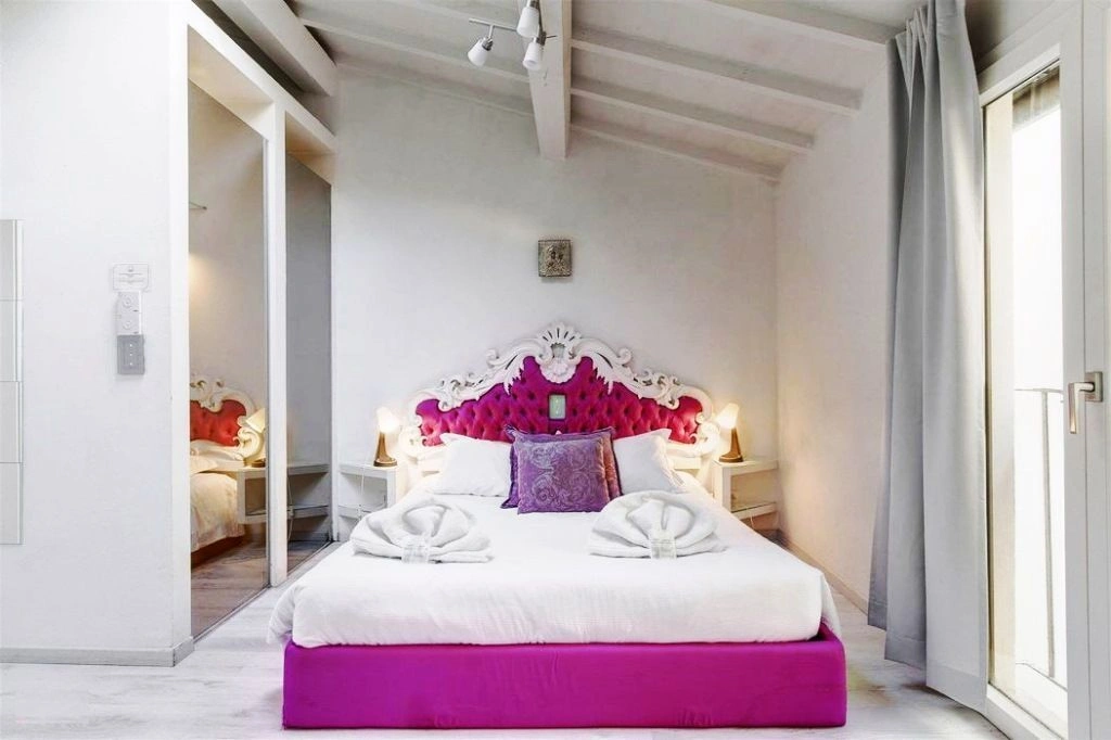 Income apartment 80 m2 in the center of Florence