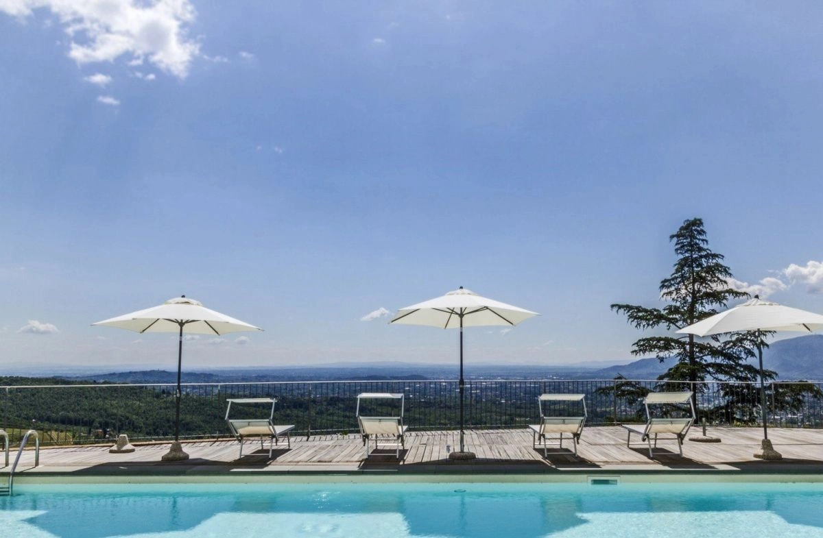 Apartment 156 m2 in an elite complex