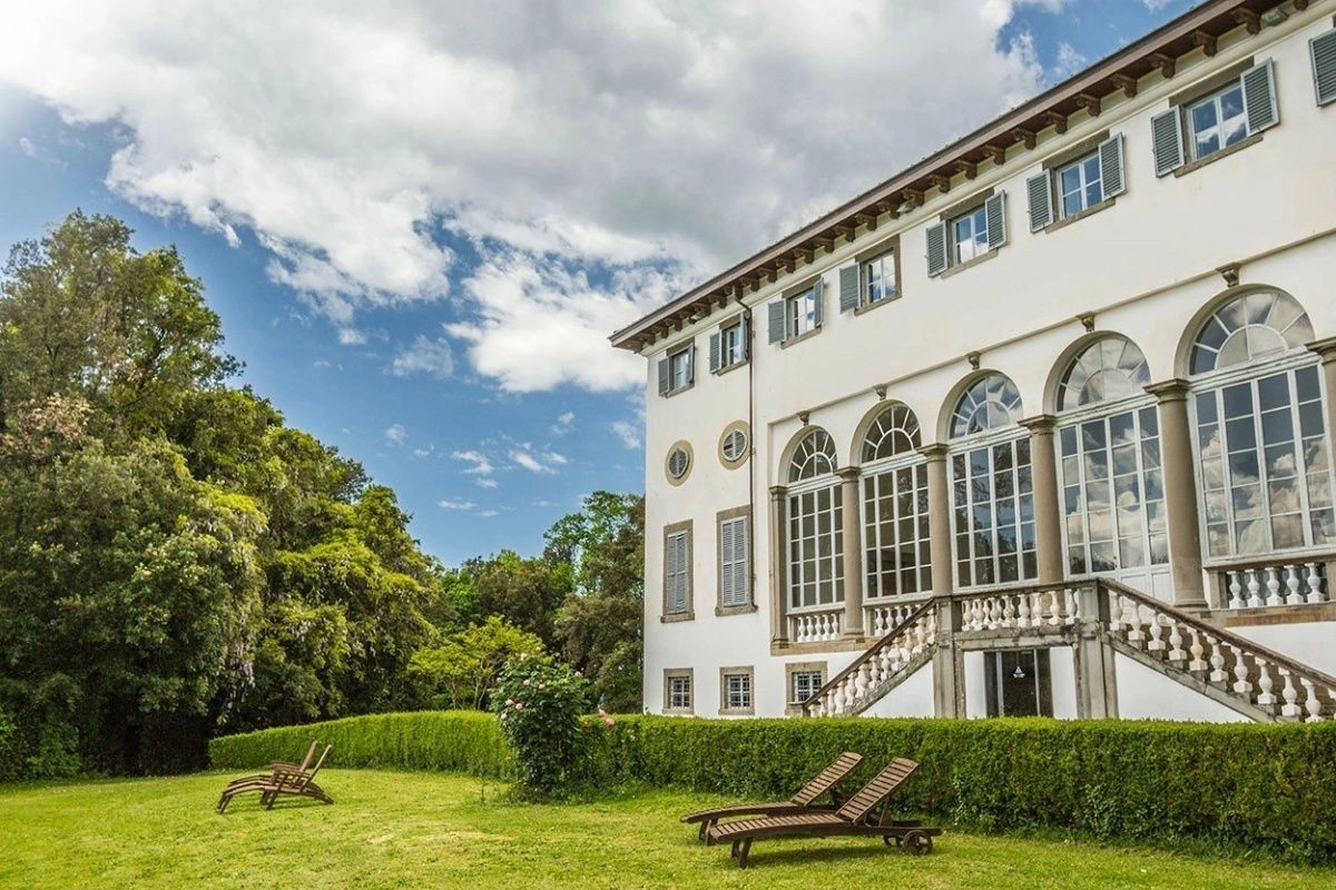 Apartment 156 m2 in an elite complex