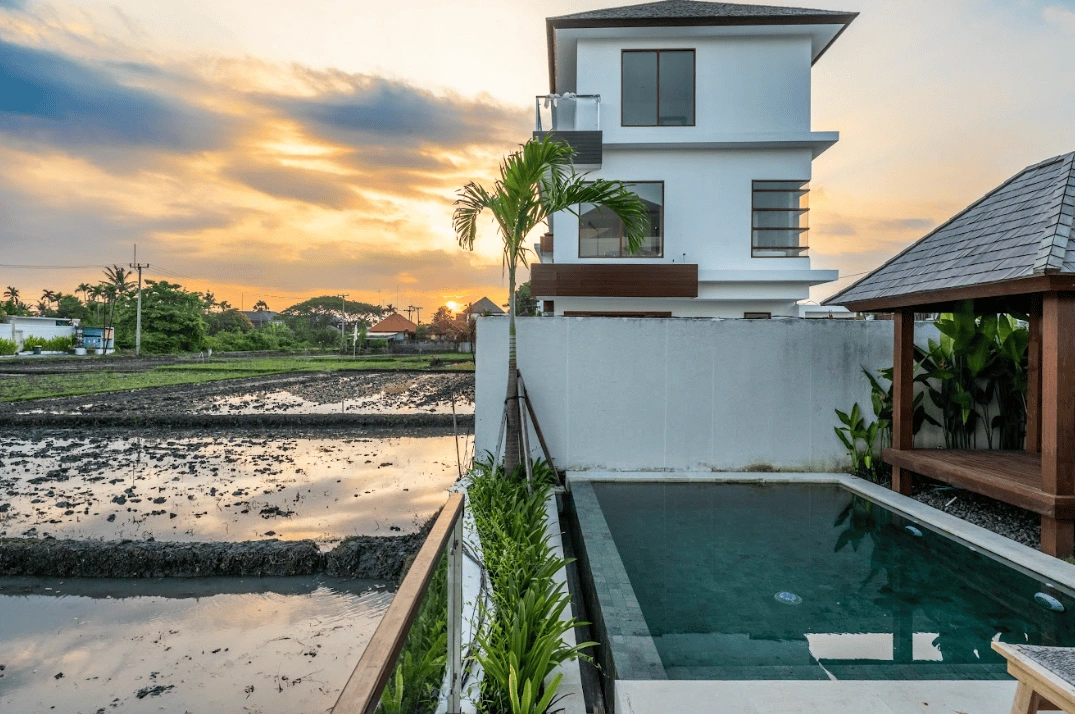 Modern villa 252 m2 in picturesque Canggu