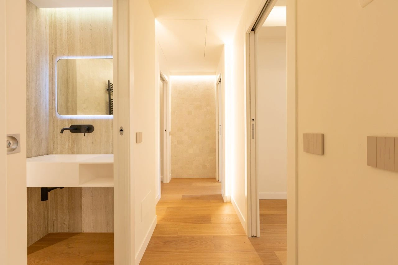 شقة في ميلانو، 110 متر مربع