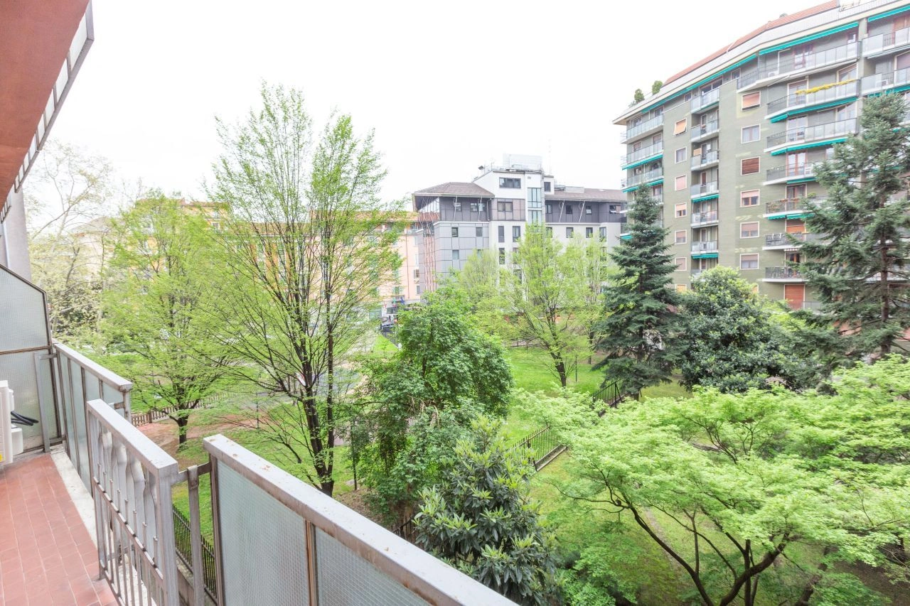 شقة في ميلانو، 110 متر مربع