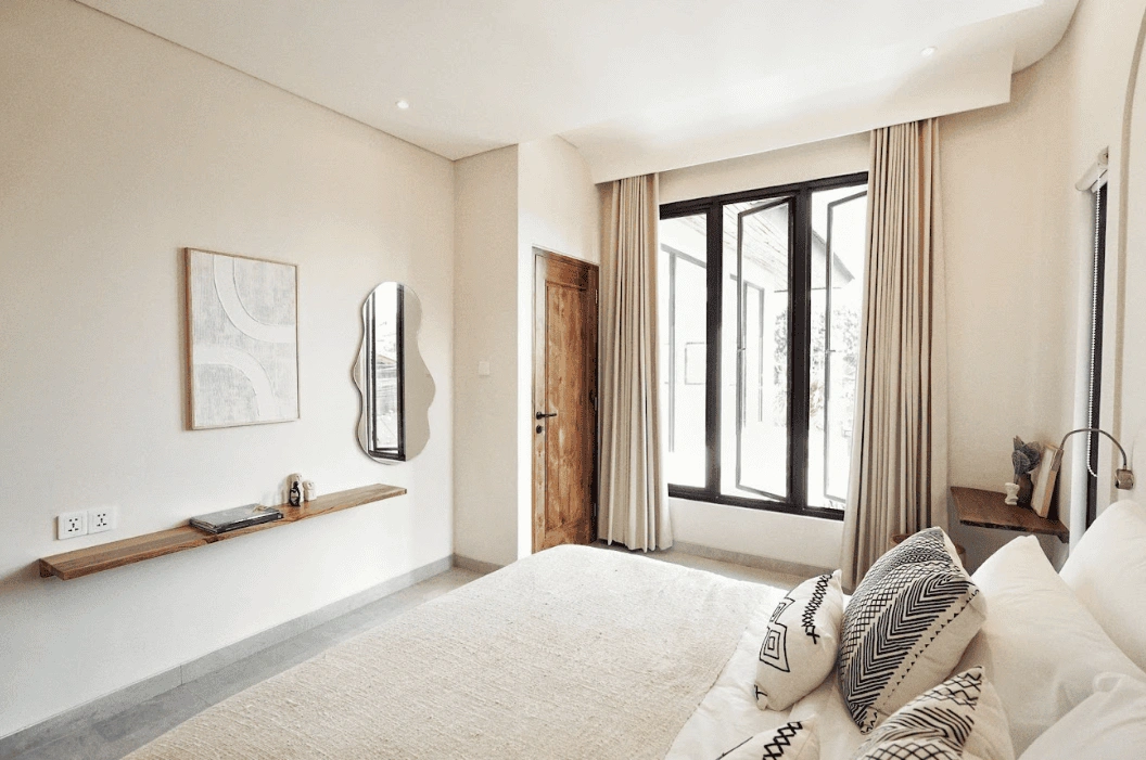 Düzenlenmiş bahçesi ve özel havuzu olan 208 m2 villa