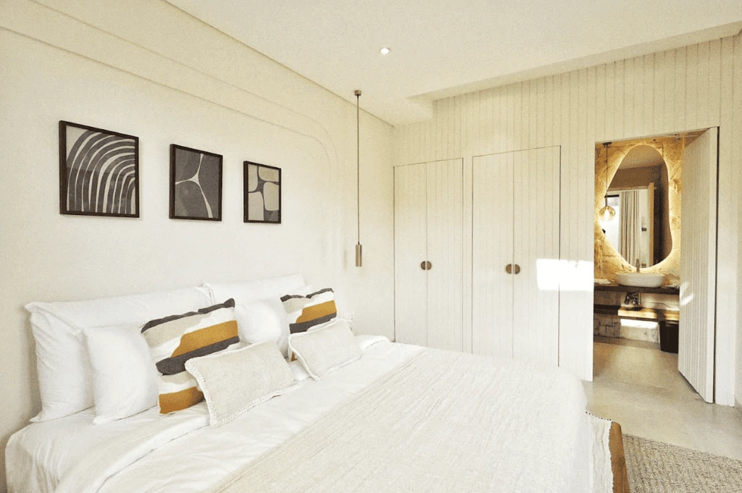 Düzenlenmiş bahçesi ve özel havuzu olan 208 m2 villa