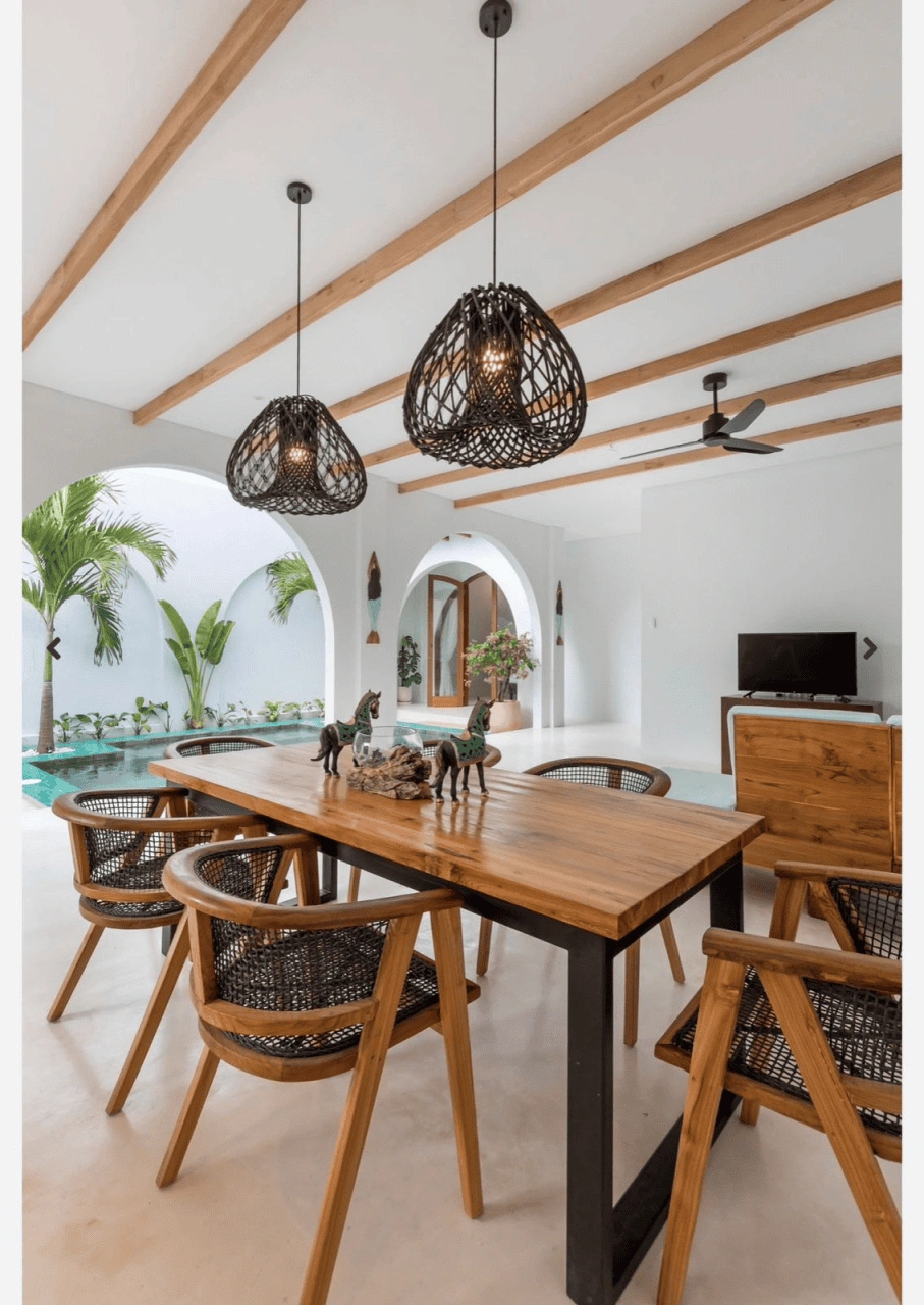 Spacious villa 185 m2 in picturesque Canggu