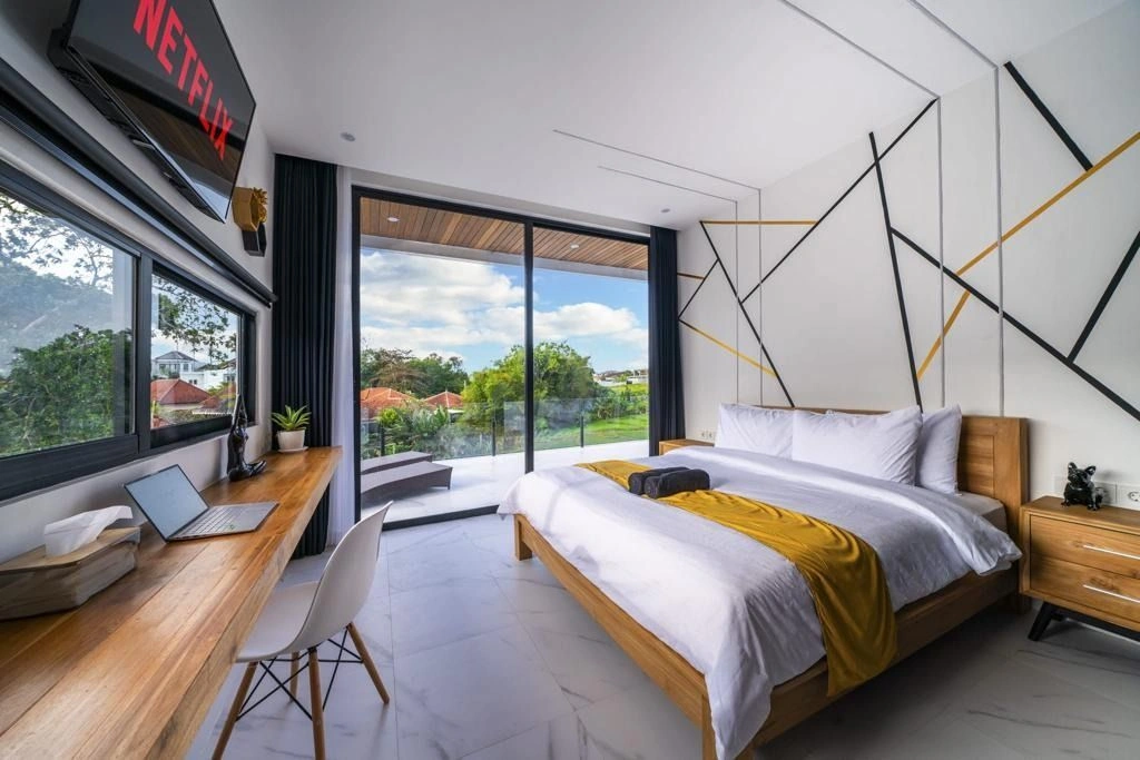 Spacious villa 335 m2 in Canggu