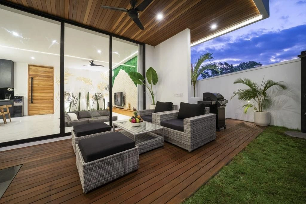 Spacious villa 335 m2 in Canggu