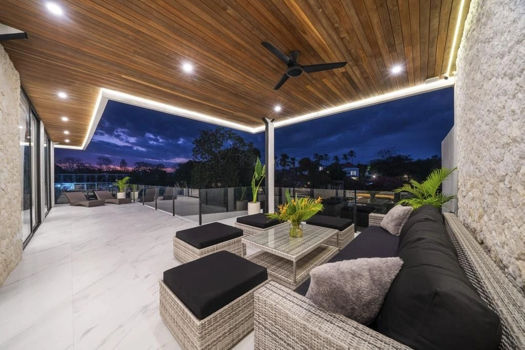 Spacious villa 335 m2 in Canggu