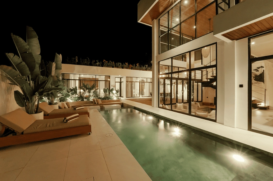 Villa 310 m2 in Canggu area