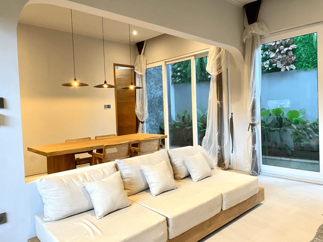 Spacious villa 140 m2 in Canggu area