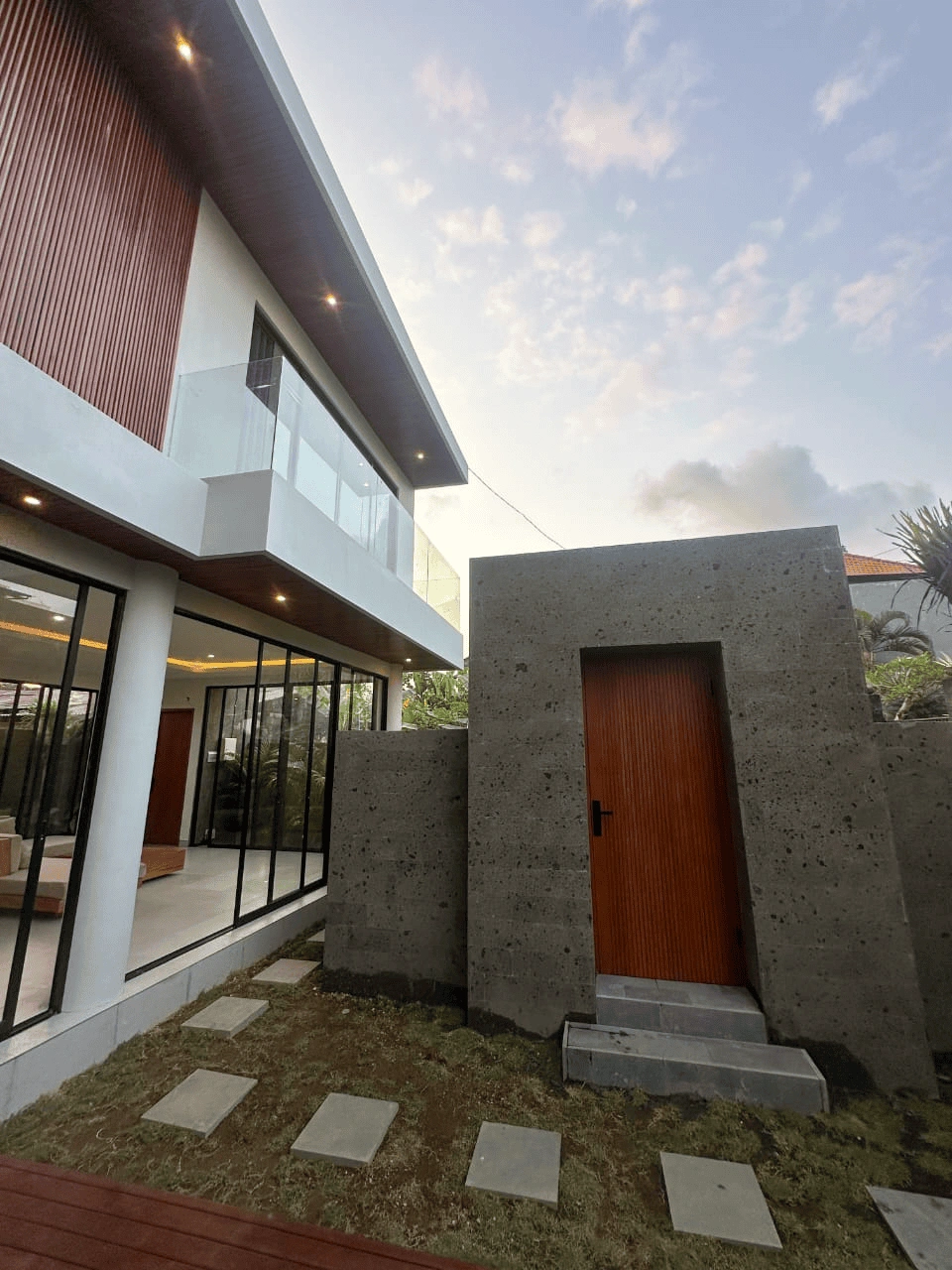 Villa 210 m2 in Canggu area