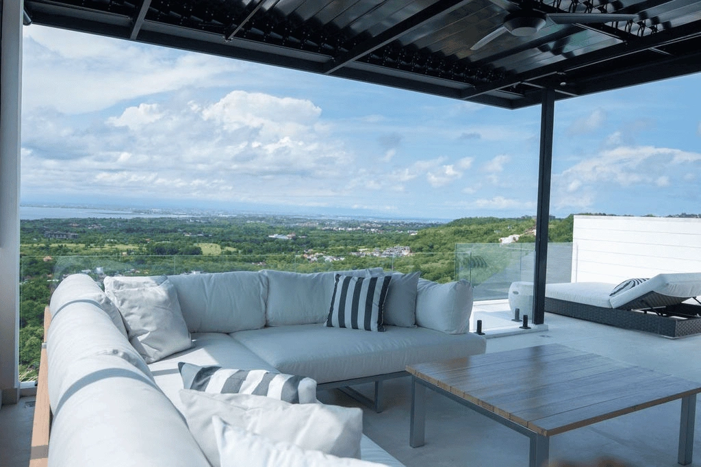 Three-storey villa in Uluwatu, Indonesia, 800 m2