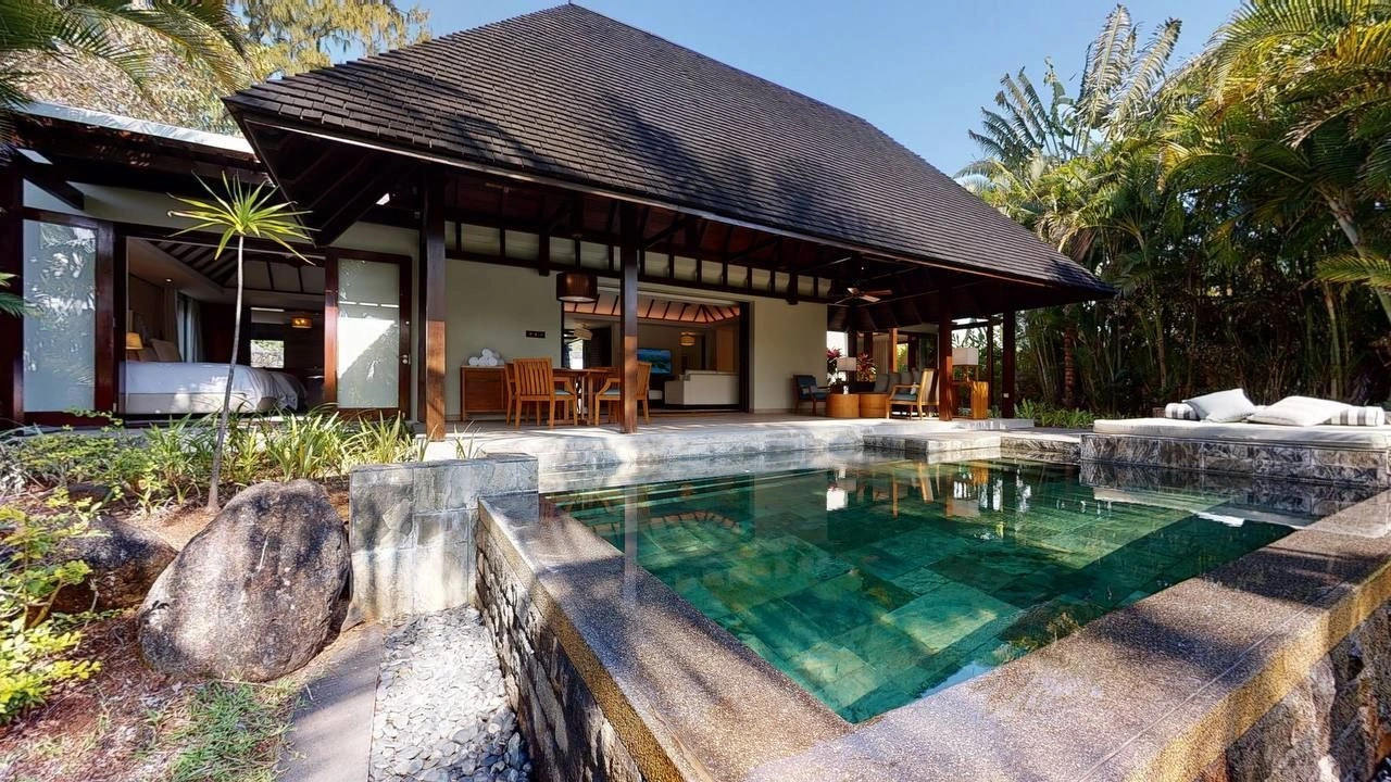 Luxury villa 2+1 in Grande Riviere Noire, Mauritius