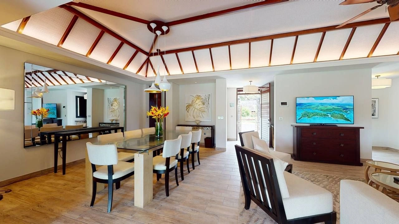Luxury villa 2+1 in Grande Riviere Noire, Mauritius