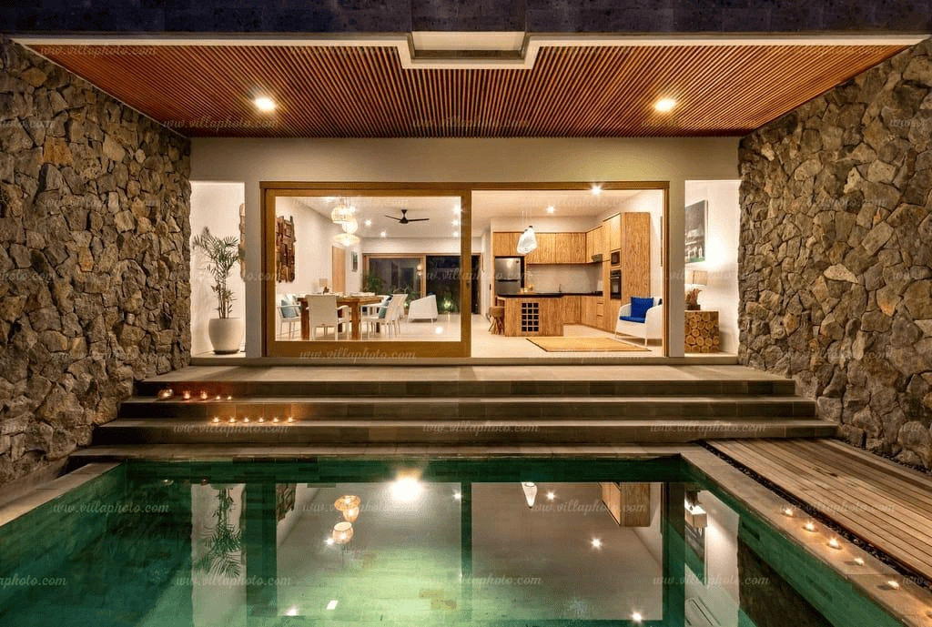 Villa 181 m2 on the picturesque coast in Ungasan