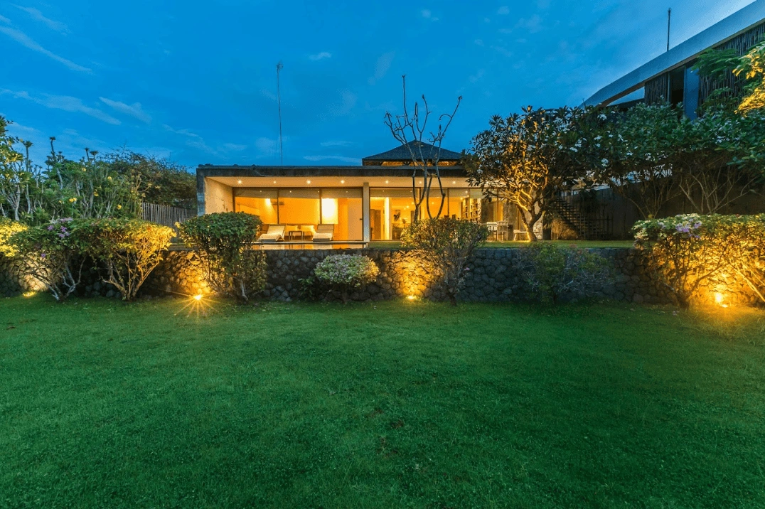 Stunning villa 300 m2 in Jimbaran