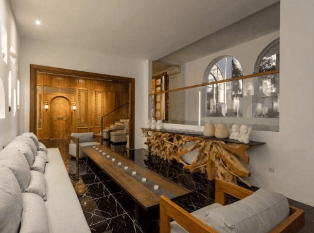 Luxury villa 595 m2 in Jimbaran