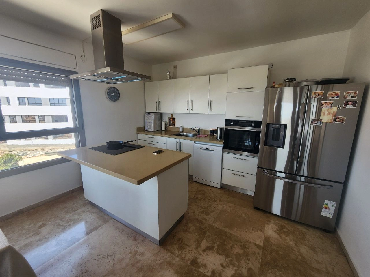 شقة في تل أبيب مع وصول مباشر إلى الشاطئ، إسرائيل