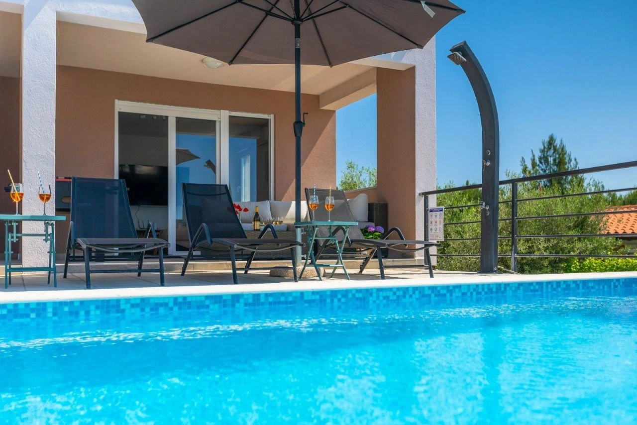 House of 160 m2 with panoramic sea view