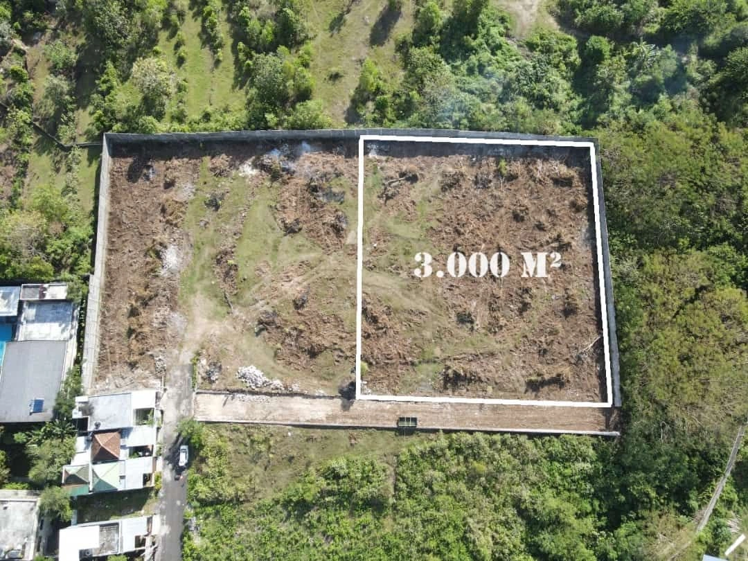 Plot of land under construction in Bukit, Bali