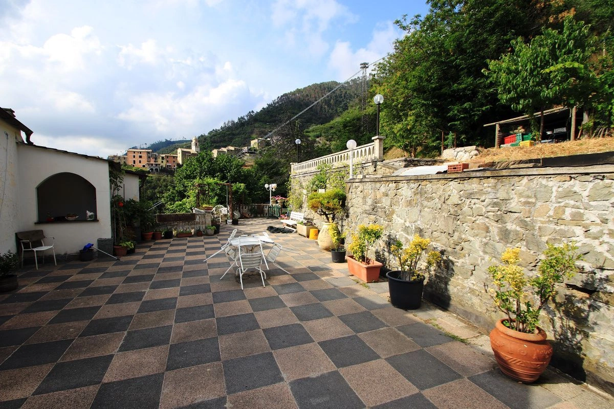 Villa avec vignobles et vue sur la mer à Levanto - 980 000 €