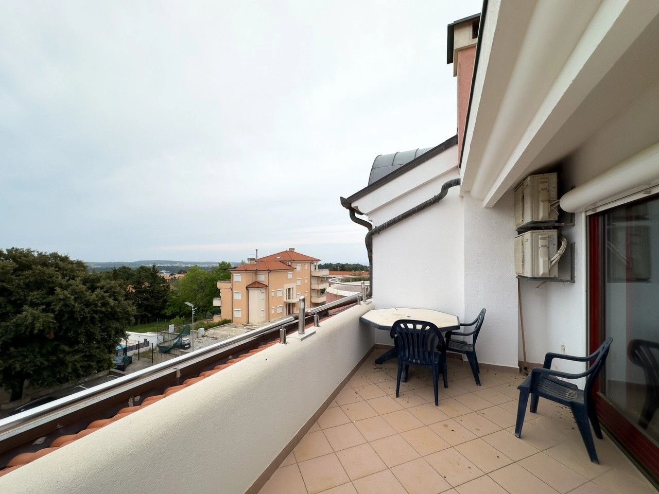 Premanture Apartment with Sea View