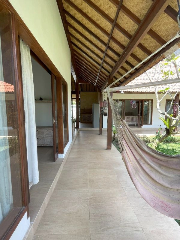 3+1 house with a terrace overlooking the garden