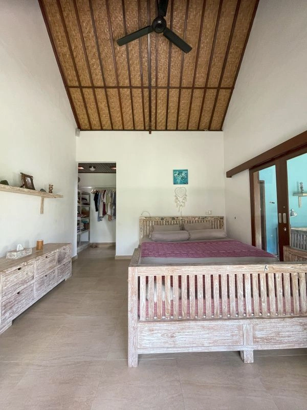 3+1 house with a terrace overlooking the garden