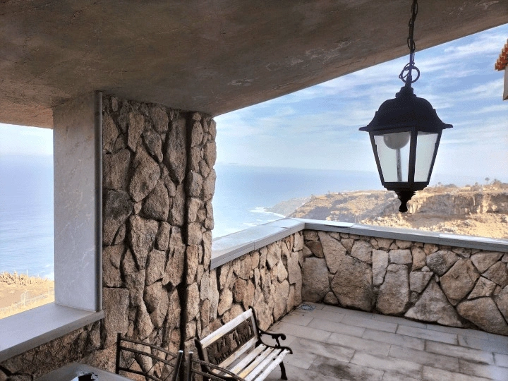 Luxury 4+1 villa on the first line in Tenerife